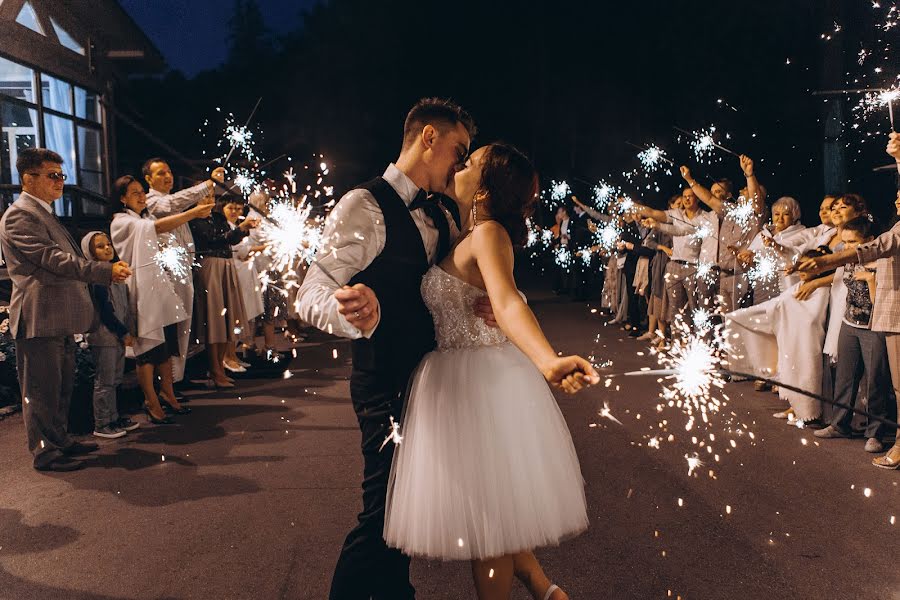 Fotógrafo de casamento Aleksandr Berezhnov (berezhnov). Foto de 22 de julho 2020