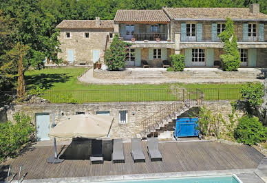 Maison avec piscine et terrasse 17