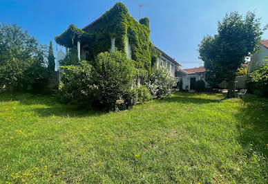 Maison avec jardin et terrasse 6