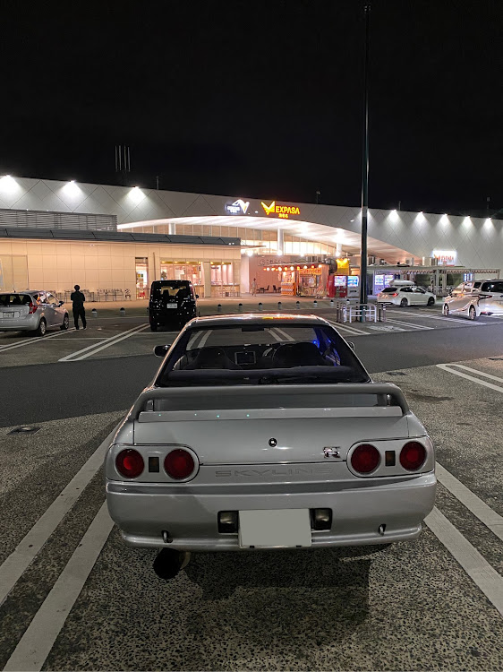 スカイライン GT-Rのドライブ・海老名SAに関するカスタム事例の投稿画像1枚目
