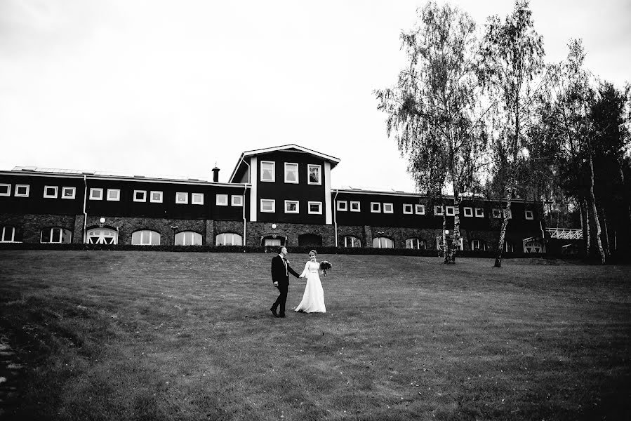 Fotografo di matrimoni Aleksandr Rodin (aleksandrrodin). Foto del 6 ottobre 2016