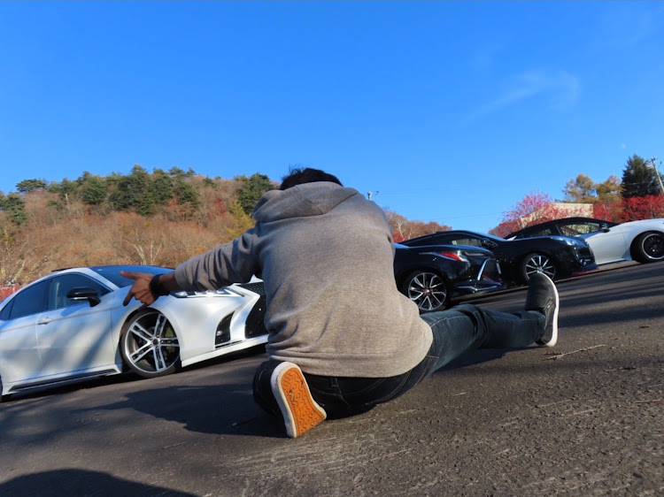 カローラスポーツの十和田湖ツーリング・パパの変態スタイル炸裂（笑）・紅葉・NEWホイール、スタッドレスタイヤ購入😍・オフ会に関するカスタム事例の投稿画像29枚目