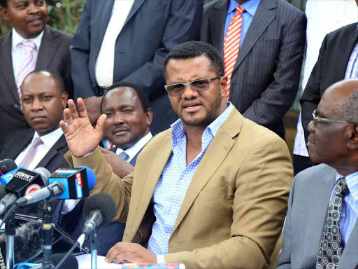 Wiper officials, led by party secretary general Hassan Omar, address the media after their National Executive Council meeting in Nairobi, November 2, 2016. /JOSEPH NDUNDA