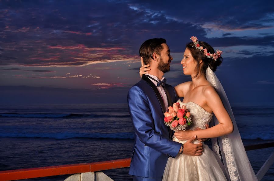 Vestuvių fotografas Percy Tantalean (percytantalean). Nuotrauka 2019 kovo 18