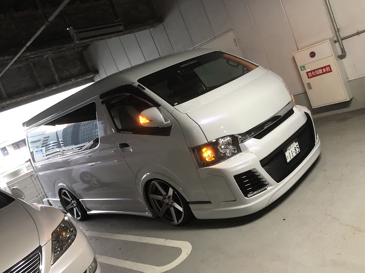 ハイエースのヨドバシ・立体駐車場・スロープ・バンパーガリガリに関するカスタム事例の投稿画像2枚目