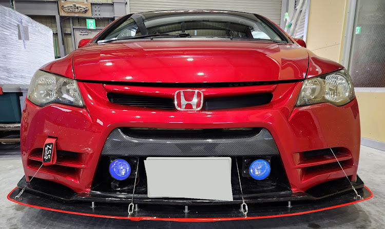 シビックタイプRのワンオフアンダーパネル・J'S RACING・新年あいさつ・プレミアムクリスタルレッドメタリック・補修作業に関するカスタム事例の投稿画像1枚目