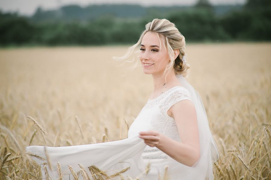 Hochzeitsfotograf Yaraslau Tsarou (tsarev). Foto vom 1. August 2018