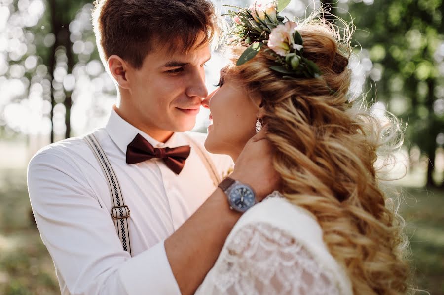 Fotógrafo de casamento Anna Lavrenteva (annetalav). Foto de 27 de fevereiro 2017