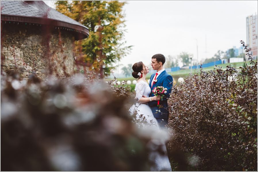 Pulmafotograaf Sergey Neputaev (exhumer). Foto tehtud 16 mai 2017