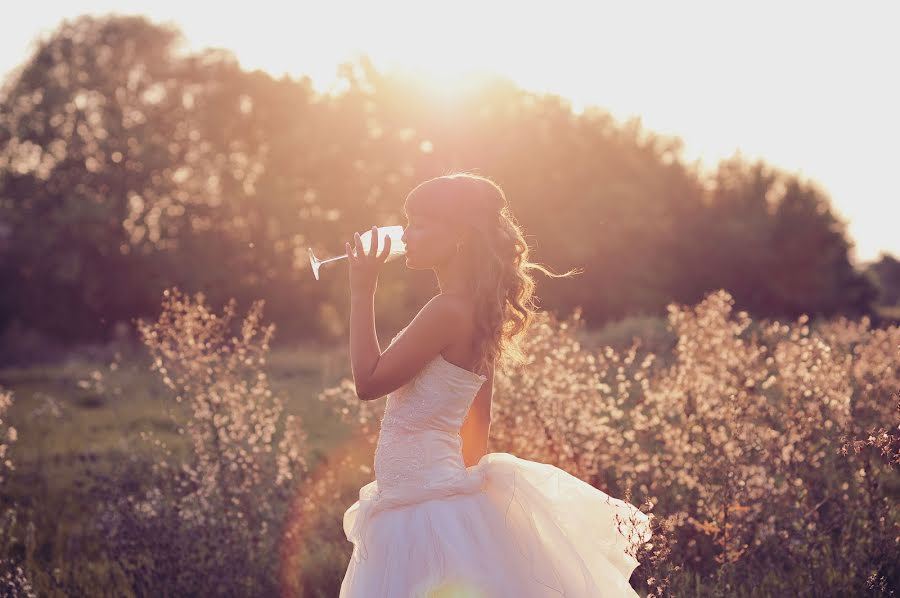 Fotografo di matrimoni Mariya Pashkova (lily). Foto del 12 agosto 2013