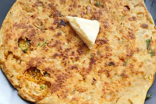 Maas Special Aloo Paneer Paratha