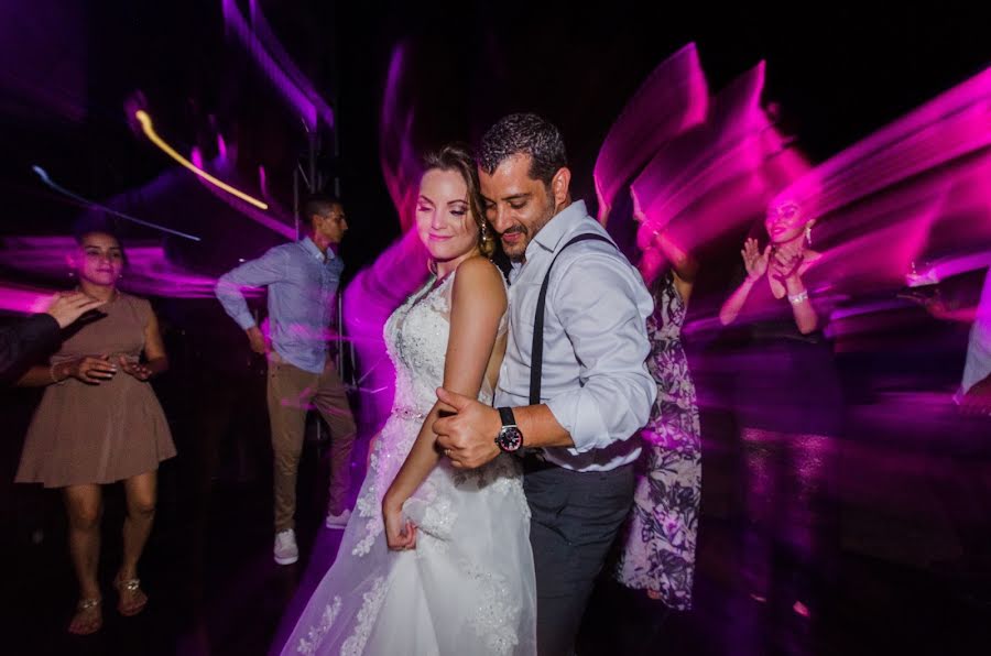 Wedding photographer Carlos Dona (carlosdona). Photo of 4 September 2019