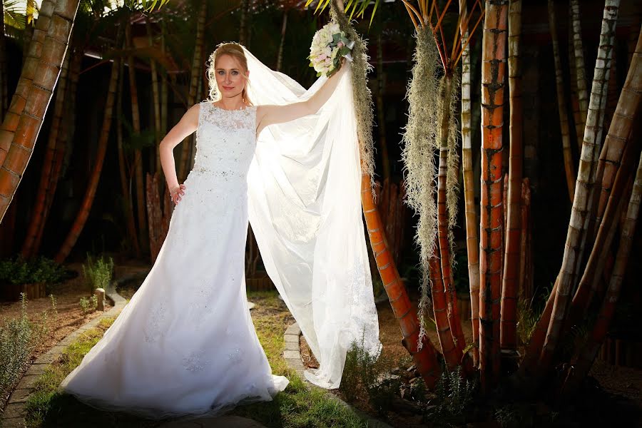 Fotógrafo de casamento Bernager Elie (elie). Foto de 22 de novembro 2018