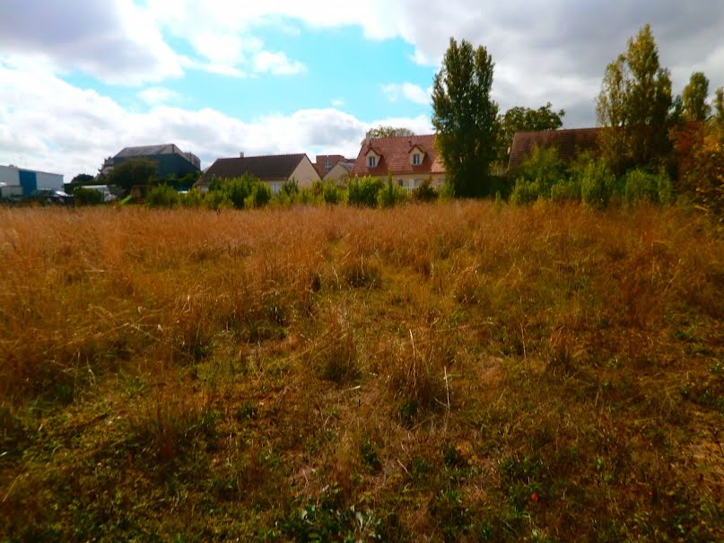 Vente terrain  800 m² à Bourges (18000), 65 000 €