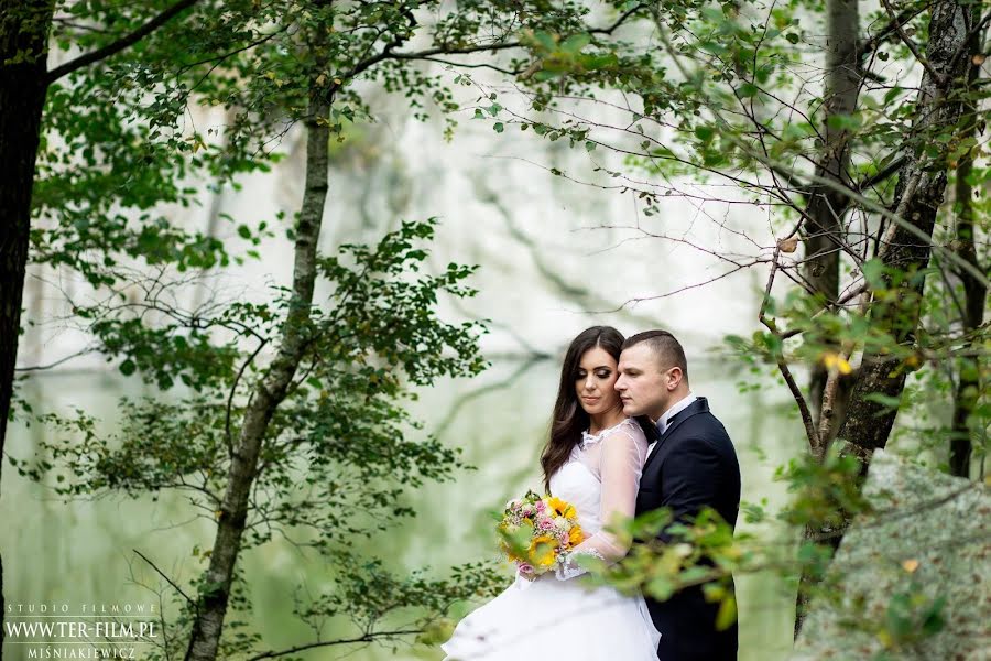 Fotografo di matrimoni Przemysław Miśniakiewicz (przemekmisniakie). Foto del 24 febbraio 2020