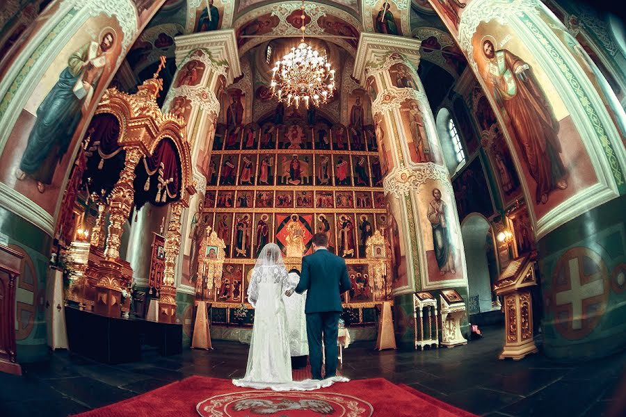 結婚式の写真家Rustam Mullagaliev (89050383257)。2014 4月11日の写真