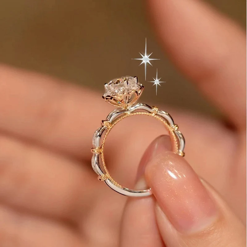 Title 5, 18k vergulde Moissaniet diamanten ring met bloe...