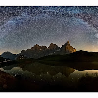 Più buia la notte, più luminose le stelle. Arco della via lattea da baita Segantini Pale di S.Martino di 