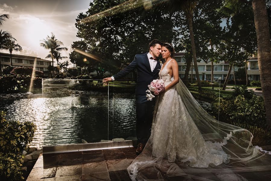 Wedding photographer Efrain Acosta (efrainacosta). Photo of 10 August 2018