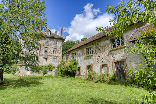 Property with garden 1