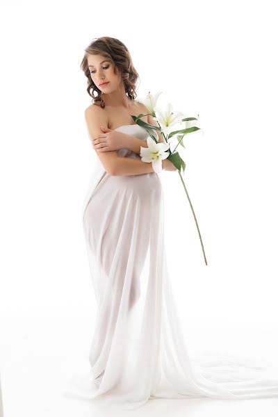 Wedding photographer Kristina Belyaeva (kris-foto-vrn). Photo of 14 March 2022