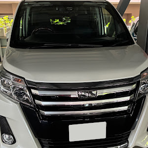 ノア ZRR80W