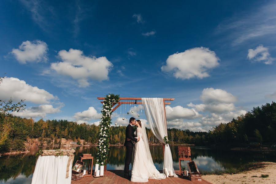 Fotógrafo de casamento Toma Rikun (tomarykun). Foto de 7 de abril 2020