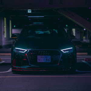 RS3 セダン