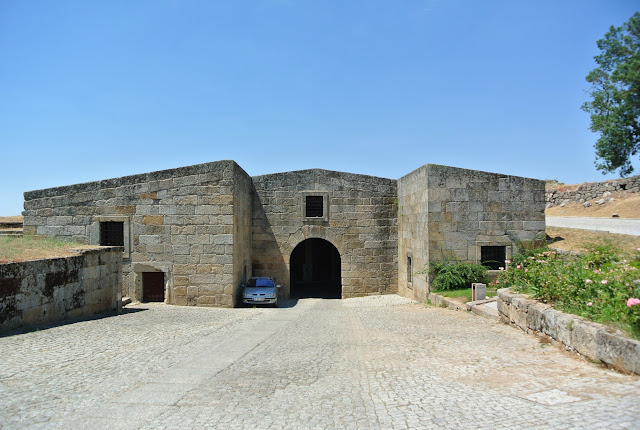 La Beira Interior - Blogs de Portugal - Aldeias históricas: Castelo Mendo, Castelo Bom y Almeida (16)