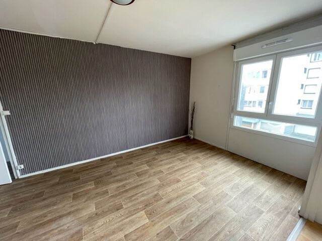 Vente appartement 5 pièces 92 m² à Evreux (27000), 95 000 €