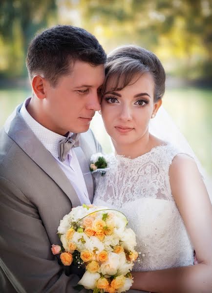 Fotógrafo de casamento Larisa Akimova (larissaakimova). Foto de 5 de abril 2019