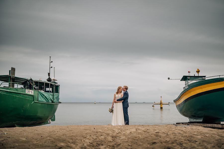 Photographe de mariage Pawel Andrzejewski (loveneeds). Photo du 11 février 2019