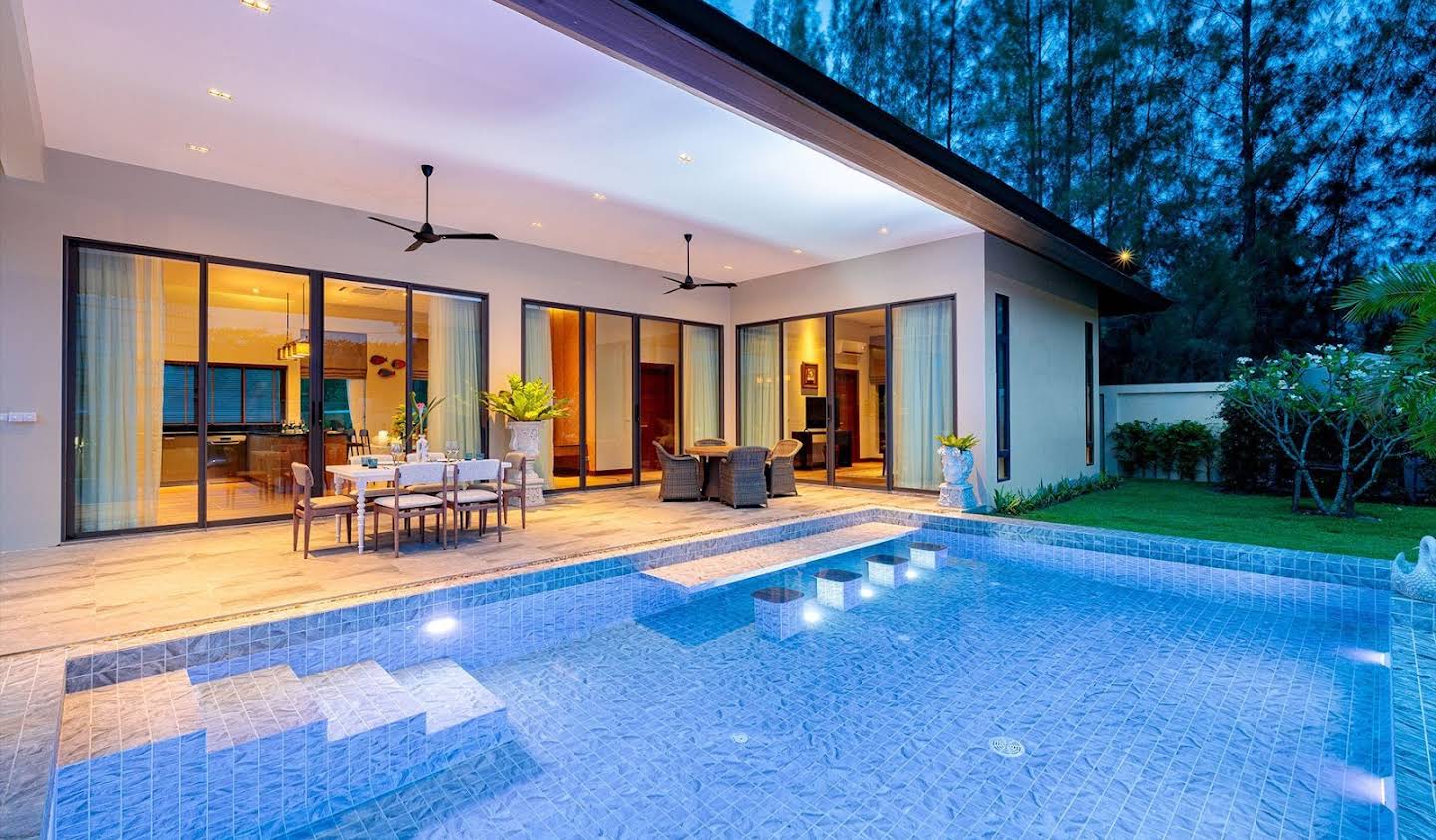 Villa with pool Sam Krathai