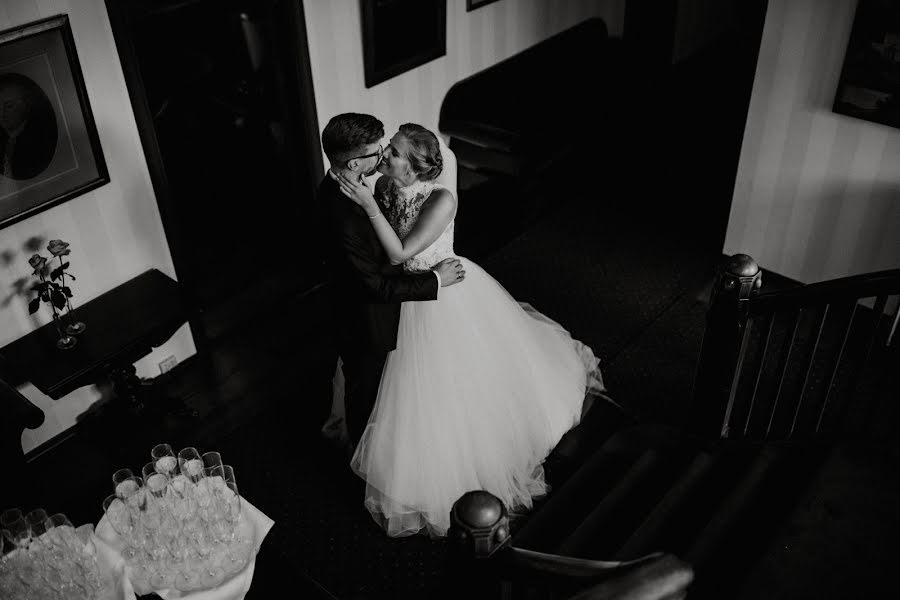 Wedding photographer Tiril Hauan (fotoforundring). Photo of 8 May 2019