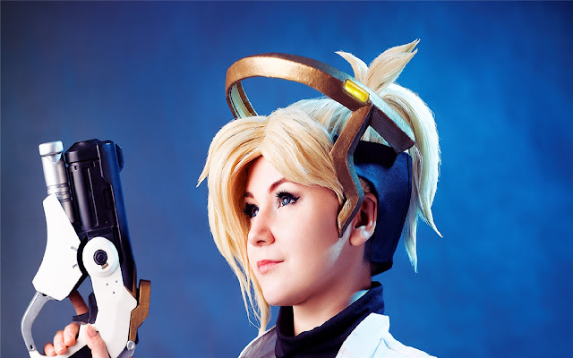 OverWatch Mercy Cosplay Themes & New Tab