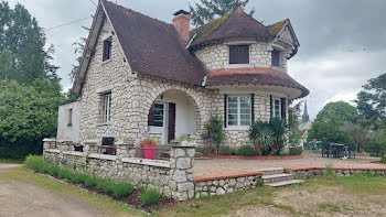 maison à La Ferté-Saint-Cyr (41)