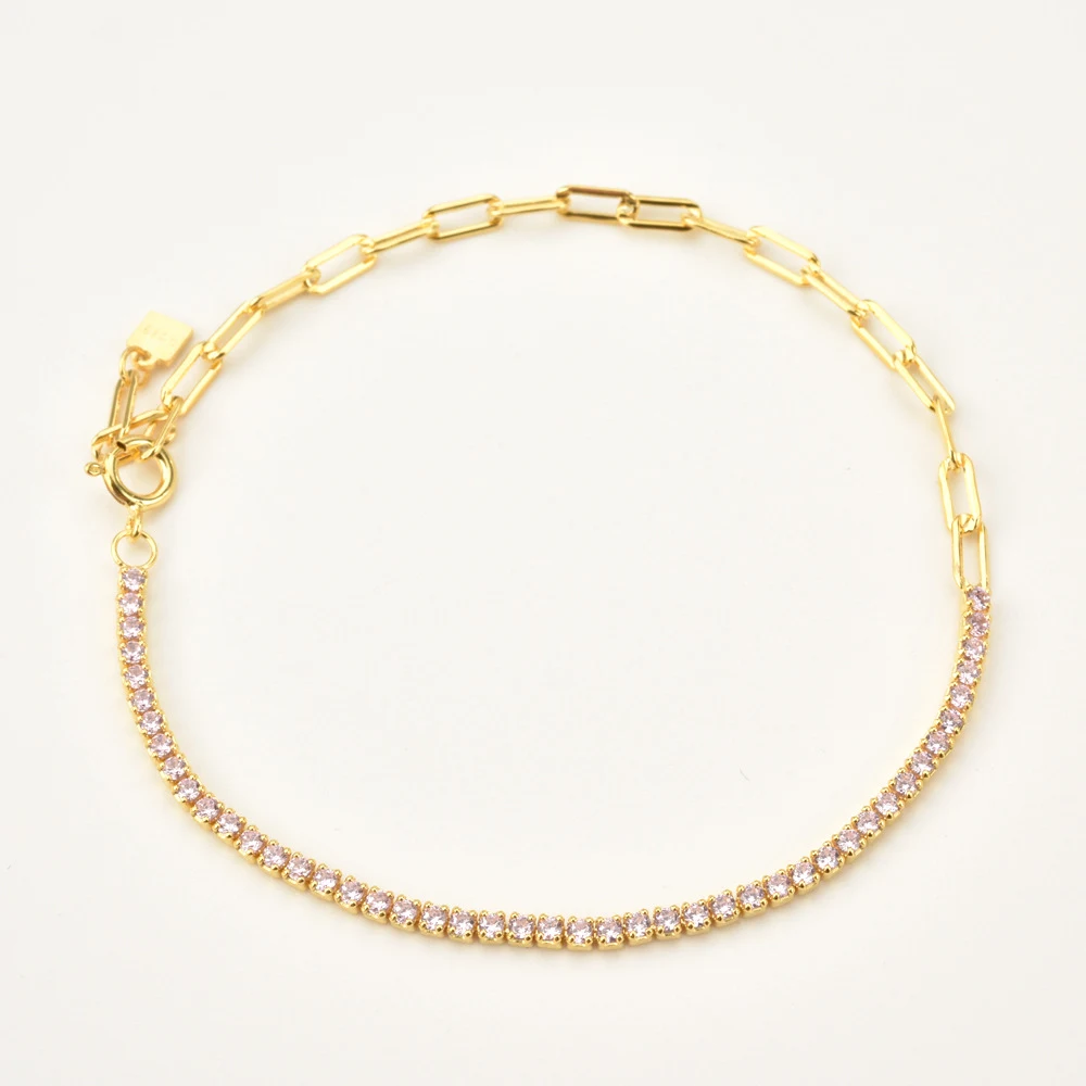 Title 12, Temperamentele damesarmband van sterling zilver...