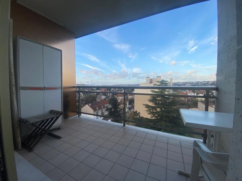 Location meublée appartement 1 pièce 18 m² à La Varenne Saint Hilaire (94210), 690 €