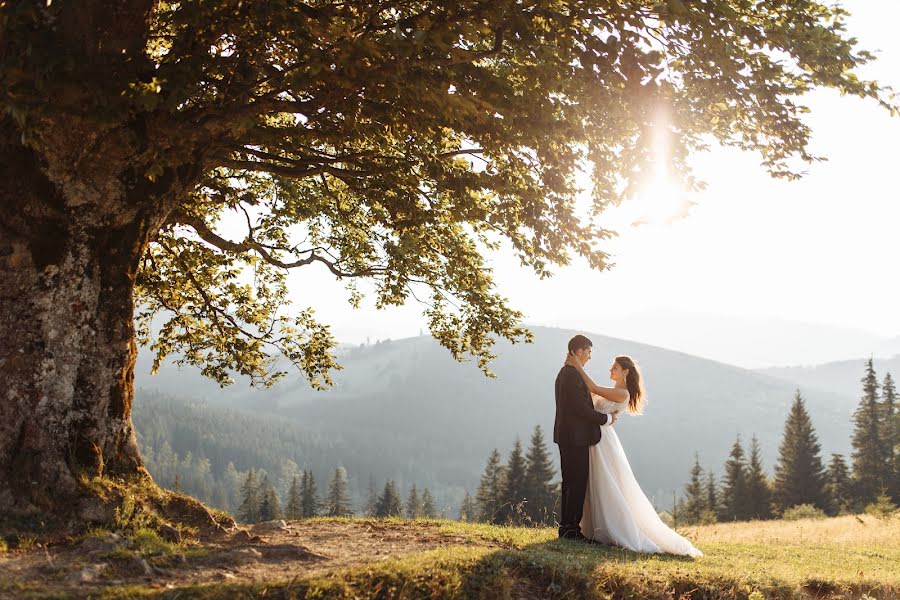 Wedding photographer Andriy Kozlovskiy (andriykozlovskiy). Photo of 13 May 2022