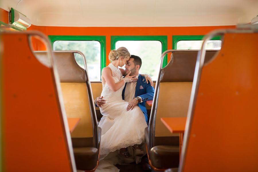 Fotografo di matrimoni Aurélie Larose (studiolarose). Foto del 15 settembre 2019