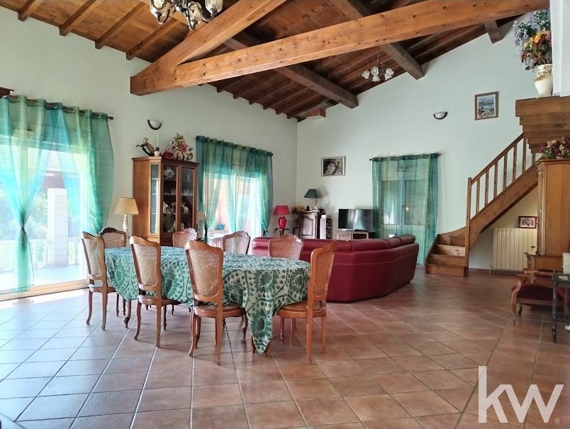 Vente villa 6 pièces 190 m² à Carcassonne (11000), 336 000 €