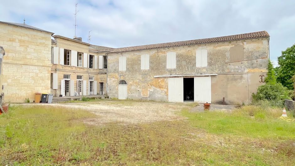 Vente maison 11 pièces 317.12 m² à Blaye (33390), 316 000 €