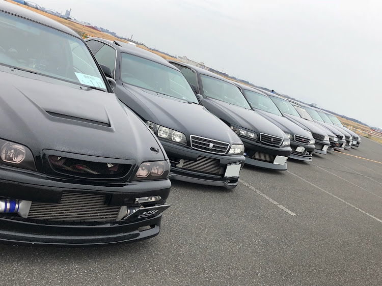 チェイサーの6n9同盟・チェイサーJZX100・ダークグリーン・MT・一眼レフに関するカスタム事例の投稿画像4枚目