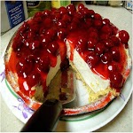 Cherry Cheesecake was pinched from <a href="http://77easyrecipes.com/delicious-cake/" target="_blank">77easyrecipes.com.</a>