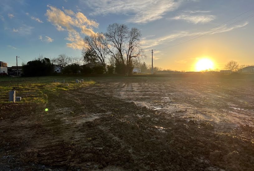  Vente Terrain à bâtir - à Saint-Germain-du-Puch (33750) 