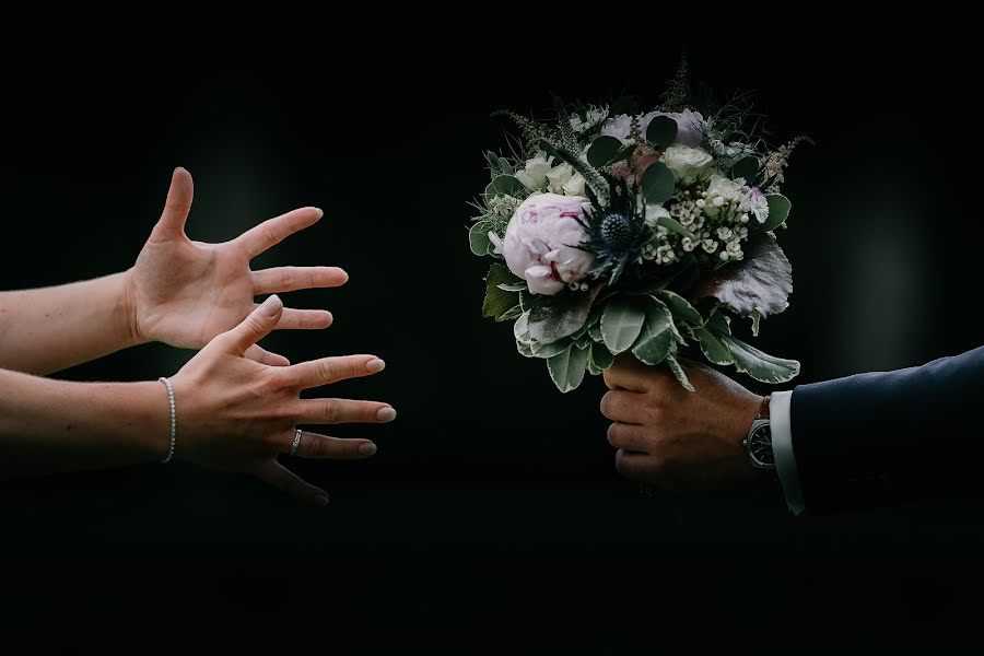 Fotógrafo de casamento Mehdi Djafer (mehdidjafer). Foto de 21 de abril 2020