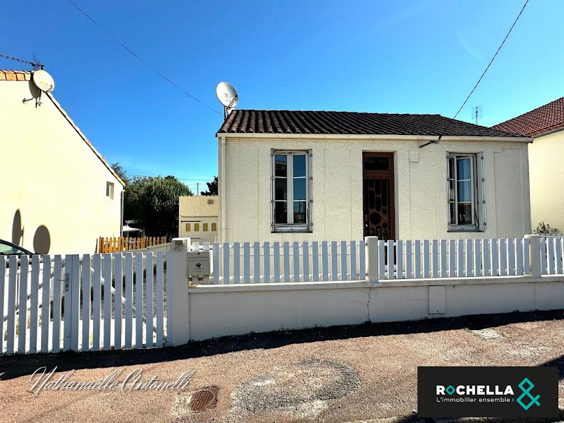 Vente maison 2 pièces 54 m² à Saintes (17100), 117 000 €