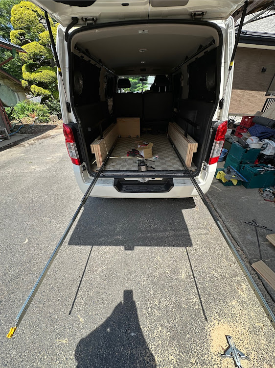 NV350キャラバンのスライドフロア・DIY・大工に関するカスタム事例の投稿画像2枚目