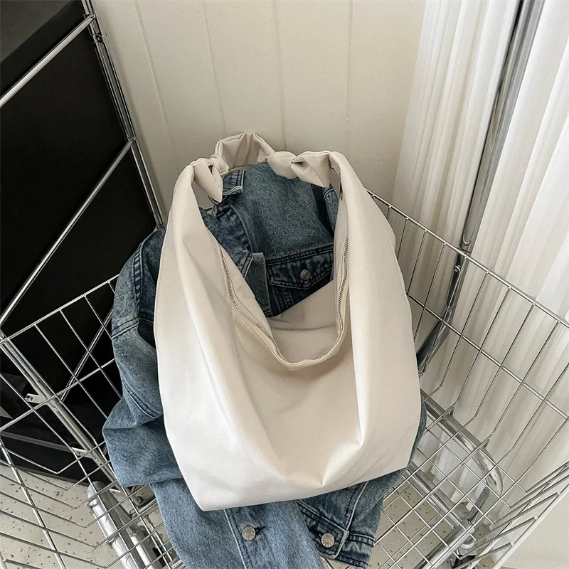 Bolsa Simples Leisure Feminina Grande Capacidade Ideal para Uso Diário Viagens e Compras Espaçosa e Confortável Design Moderno
