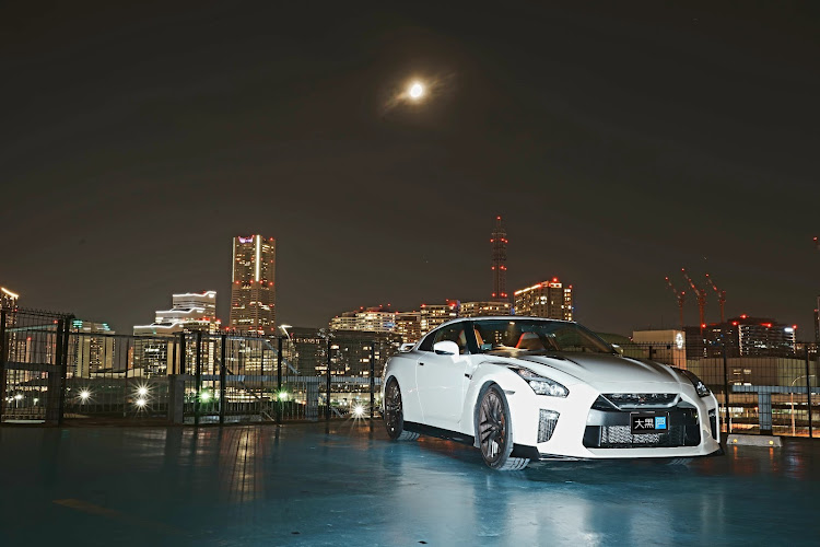 NISSAN GT-Rのやっちゃえ OSSAN❗・一眼修行僧👩‍🦲・超有名スポット🏙️に関するカスタム事例の投稿画像3枚目